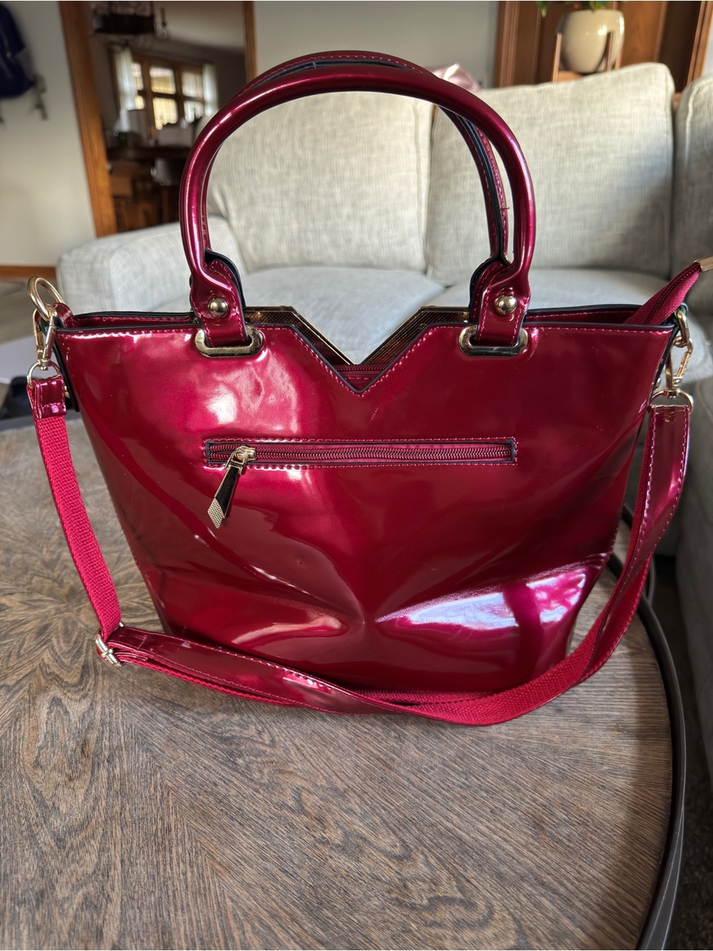 Cherry Red Faux Patent Sequin Floral Crossbody Y2K Vintage Glam Party Purse - Picture 4 of 12
